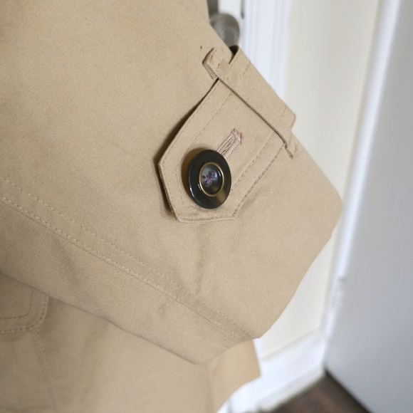 London Fog 3 season trench coat, size Medium. - Picture 5 of 15